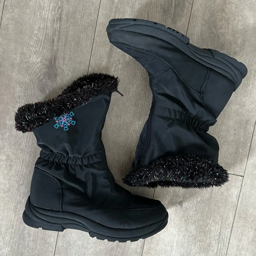 Adorable 2012 Circo Retro Girl’s Vintage Inspired Snow Boots Warm Cozy Sz 3 EUC